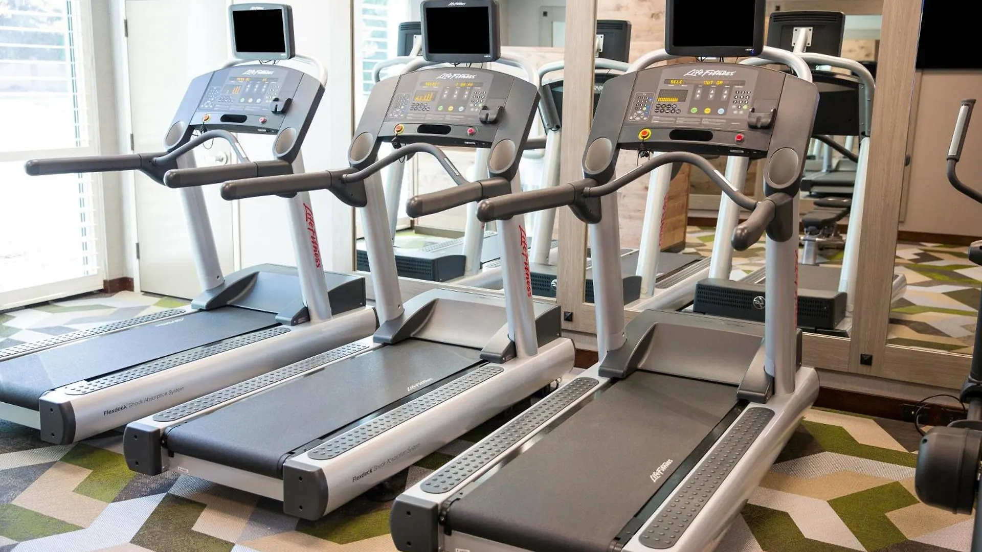 Fairfield Inn & Suites By Marriott Savannah Midtown Hotel