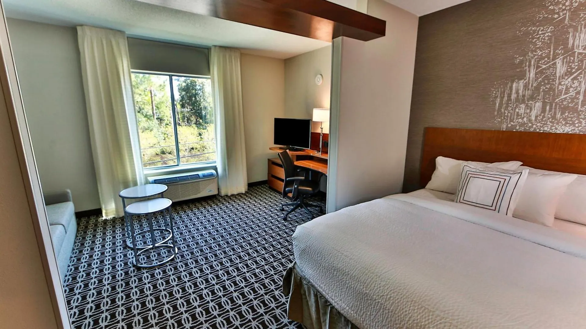 Fairfield Inn & Suites By Marriott Savannah Midtown