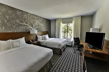 מלון Fairfield Inn & Suites By Marriott Savannah Midtown